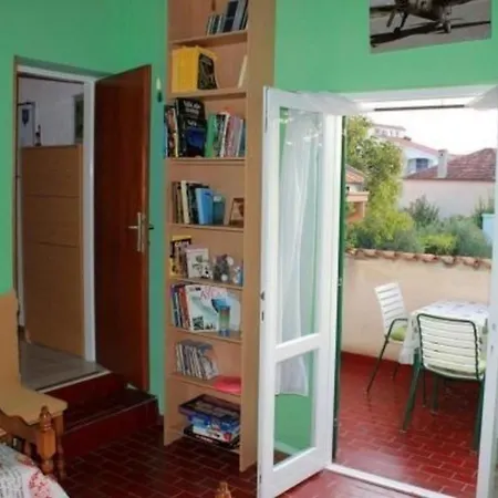 بيت للعطل Fuer 3 Personen 1 Kind Ca 68 M Sup2 In Zaboric, Dalmatien Gespanschaft Sibenik Knin *