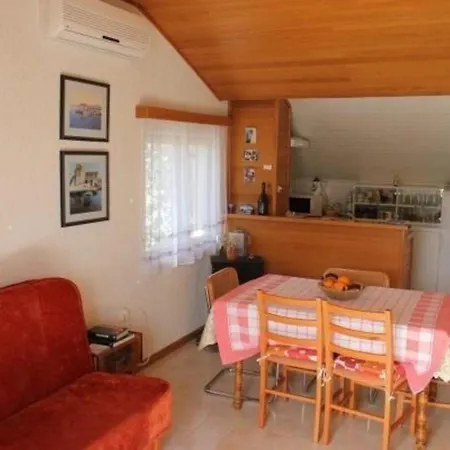 بيت للعطل Fuer 3 Personen 1 Kind Ca 68 M Sup2 In Zaboric, Dalmatien Gespanschaft Sibenik Knin